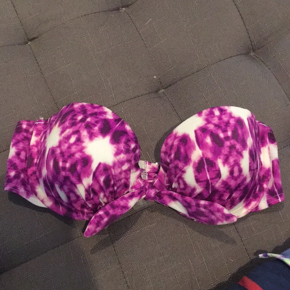 Victoria Secret Bathing suit top - Picture 1 of 2